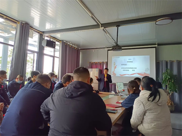 正睿咨詢(xún)集團(tuán)項(xiàng)目總監(jiān)涂亞清老師致辭 正睿咨詢(xún)集團(tuán)項(xiàng)目總監(jiān)涂亞清老師致辭