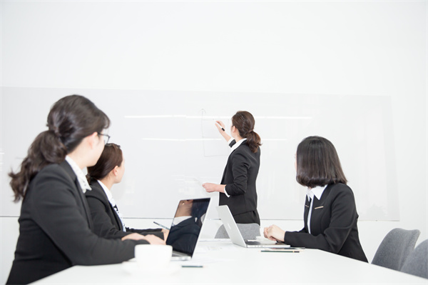 「精益生產(chǎn)咨詢」如何提高員工滿意度和生產(chǎn)力？