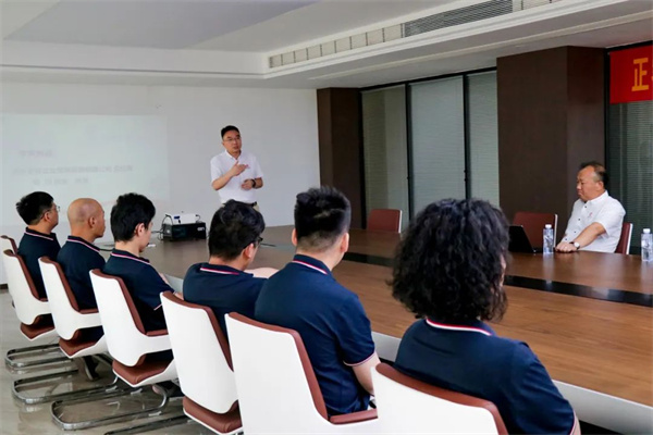 正睿溫州分公司總經(jīng)理劉川老師致辭 正睿溫州分公司總經(jīng)理劉川老師致辭