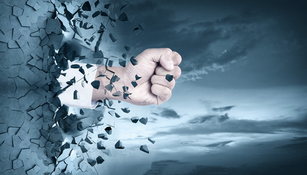 幫助企業(yè)應(yīng)對(duì)變革挑戰(zhàn)，實(shí)現(xiàn)組織轉(zhuǎn)型與優(yōu)化