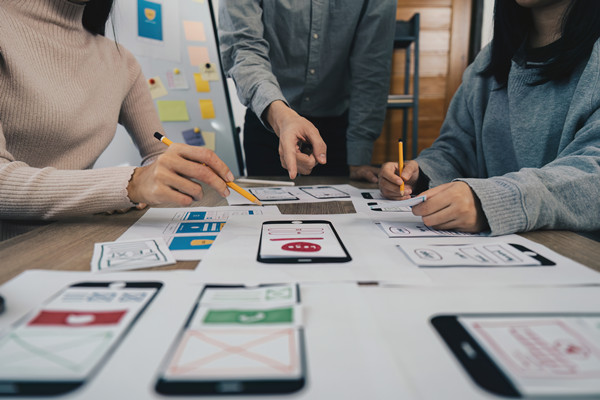 品牌設(shè)計(jì)：打造獨(dú)特形象，提升品牌知名度