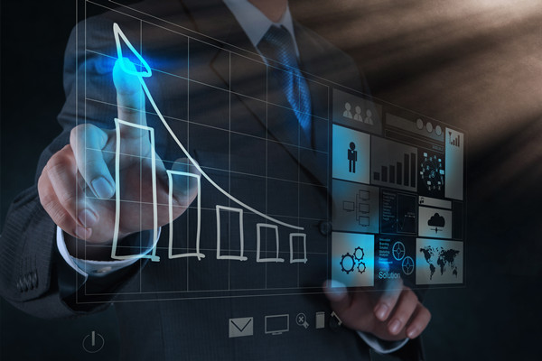 如何利用大數(shù)據(jù)驅(qū)動(dòng)企業(yè)戰(zhàn)略決策？