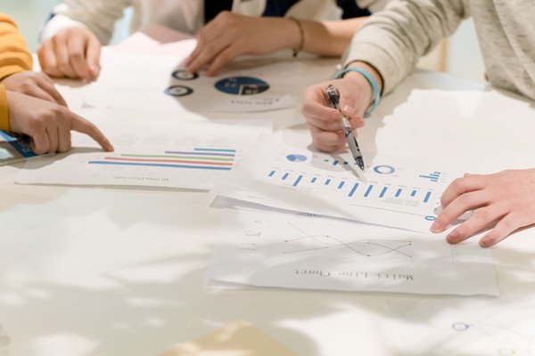 企業(yè)預(yù)算編制：目標(biāo)設(shè)定，策略規(guī)劃與實施