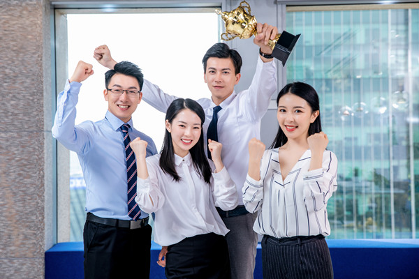 優(yōu)化組織內(nèi)部協(xié)同與溝通機(jī)制，提高組織效率和執(zhí)行力