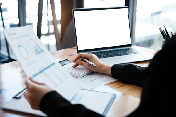 預(yù)算調(diào)整：根據(jù)實際情況，靈活調(diào)整預(yù)算