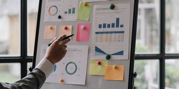 集團(tuán)管控：從分散到集中，打造高效協(xié)同的管控模式