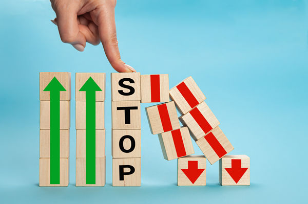 智能決策：利用數(shù)據(jù)驅(qū)動策略，提升企業(yè)管理效能