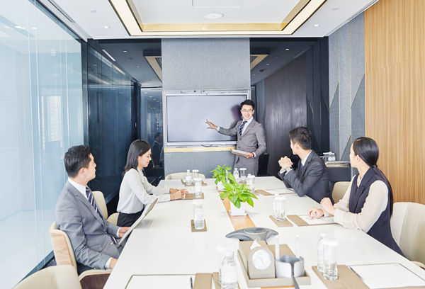 年度經(jīng)營計(jì)劃評估與監(jiān)控：實(shí)時跟蹤與調(diào)整策略