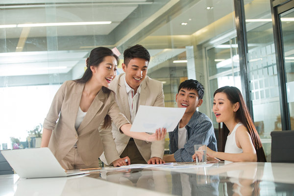 薪酬與績(jī)效掛鉤：激勵(lì)員工，提高工作表現(xiàn)