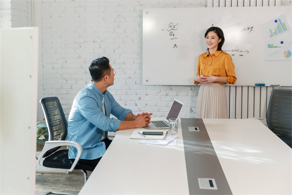 社會(huì)責(zé)任與績效管理：承擔(dān)社會(huì)責(zé)任，提升企業(yè)形象