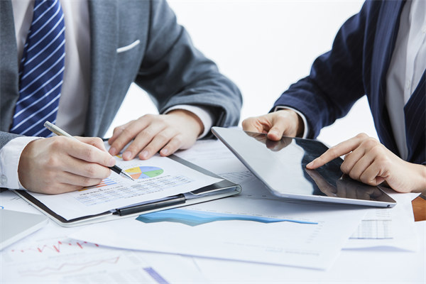 關(guān)鍵績效指標(biāo)（KPI）：明確目標(biāo)，跟蹤進(jìn)展