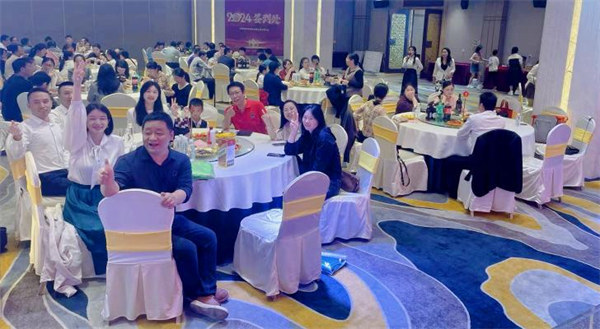 升禾第三期管理升級總結(jié)暨第四期啟動大會 升禾第三期管理升級總結(jié)暨第四期啟動大會