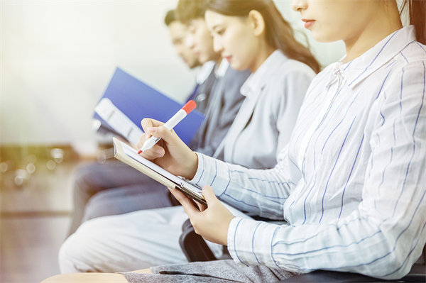 人才挖掘與選拔：全面評估候選人能力，選拔優(yōu)秀人才