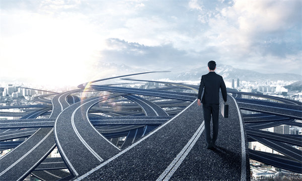 構建高效集團管控模式，促進業(yè)務協(xié)同與資源整合