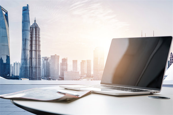 精心制定經(jīng)營策略，確保企業(yè)穩(wěn)健發(fā)展，實(shí)現(xiàn)長期盈利