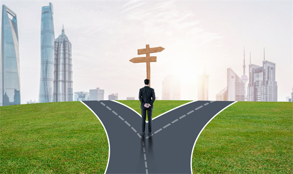 如果一家企業(yè)沒有明確的經(jīng)營(yíng)戰(zhàn)略，會(huì)有什么樣的風(fēng)險(xiǎn)？