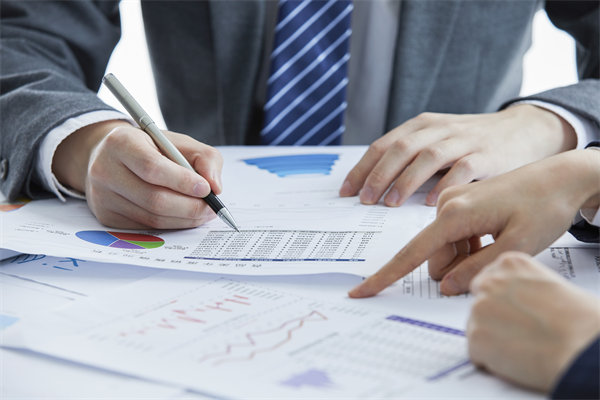 高管薪酬激勵(lì)方案：長(zhǎng)期與短期激勵(lì)如何平衡？