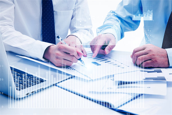 大數(shù)據(jù)驅(qū)動，集團(tuán)如何優(yōu)化資源配置與決策？