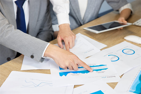 隨著業(yè)務(wù)發(fā)展，如何靈活調(diào)整組織規(guī)模與結(jié)構(gòu)？