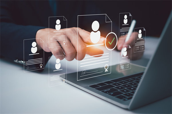 人力資源管理數(shù)字化轉(zhuǎn)型的關(guān)鍵步驟與挑戰(zhàn)？