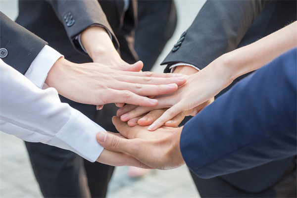 如何平衡員工工作與生活的界限，增強工作滿意度？