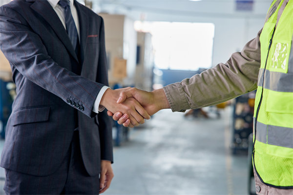 在精益轉(zhuǎn)型過程，如何克服員工抵觸情緒，促進(jìn)改革？