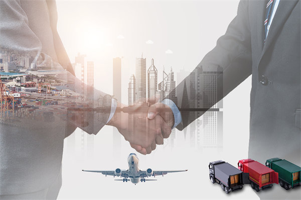 在全球化背景下，企業(yè)如何制定跨國戰(zhàn)略規(guī)劃？