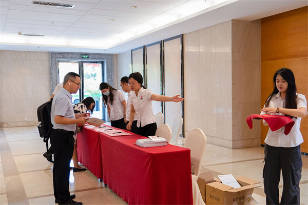 正睿咨詢集團(tuán)大型公開課《年度經(jīng)營計劃&全面預(yù)算管理》簽到現(xiàn)場 正睿咨詢集團(tuán)大型公開課《年度經(jīng)營計劃&全面預(yù)算管理》簽到現(xiàn)場