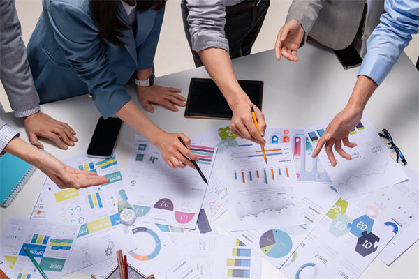 薪酬結(jié)構(gòu)如何設(shè)計，才能既吸引人才，又促進內(nèi)部公平？