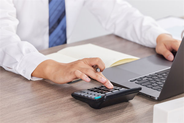 企業(yè)預(yù)算管理，如何精準(zhǔn)預(yù)測(cè)并有效應(yīng)對(duì)市場(chǎng)變化？