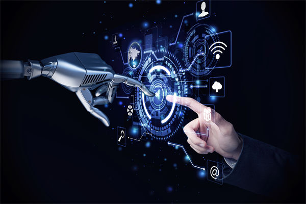 戰(zhàn)略管理與業(yè)務(wù)融合，推動(dòng)企業(yè)轉(zhuǎn)型升級(jí)與創(chuàng)新發(fā)展