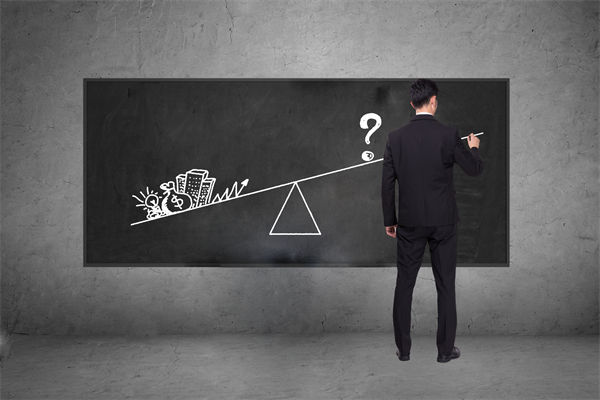 市場不確定，集團(tuán)管控策略應(yīng)如何靈活調(diào)整與應(yīng)對？