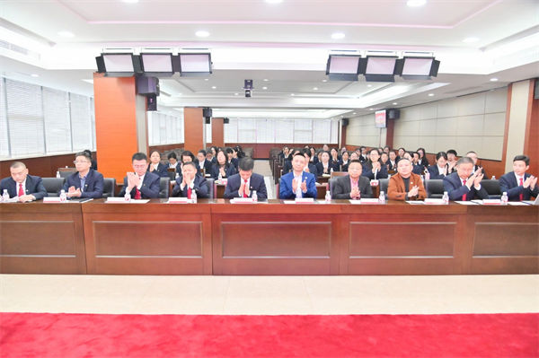 漢森制藥營(yíng)銷戰(zhàn)略規(guī)劃報(bào)告暨精益營(yíng)銷項(xiàng)目駐場(chǎng)階段總結(jié)大會(huì) 漢森制藥營(yíng)銷戰(zhàn)略規(guī)劃報(bào)告暨精益營(yíng)銷項(xiàng)目駐場(chǎng)階段總結(jié)大會(huì)