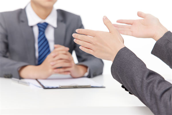 揭秘！看看企業(yè)高級(jí)HR是如何玩轉(zhuǎn)人才爭奪大戰(zhàn)的？