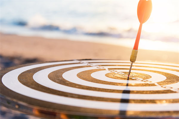 面對(duì)復(fù)雜市場(chǎng)環(huán)境，管理咨詢?nèi)绾屋o助精準(zhǔn)定位市場(chǎng)？