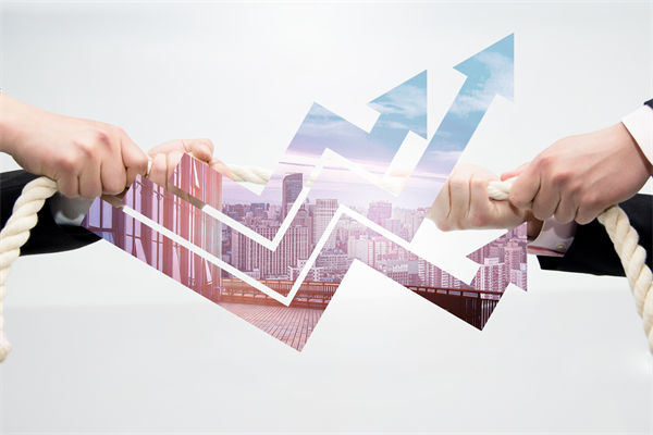 競(jìng)爭(zhēng)對(duì)手策略多變，企業(yè)戰(zhàn)略管理如何調(diào)整以應(yīng)對(duì)挑戰(zhàn)？