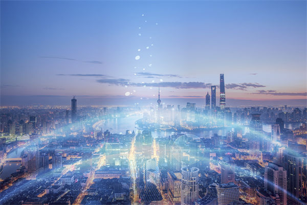 在全球化背景下，企業(yè)如何構(gòu)建競爭優(yōu)勢的戰(zhàn)略框架？