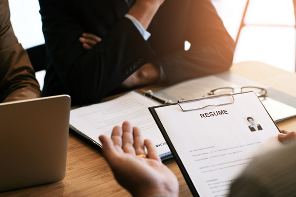 人才流失嚴(yán)重，人力資源管理如何構(gòu)建穩(wěn)固人才防線？