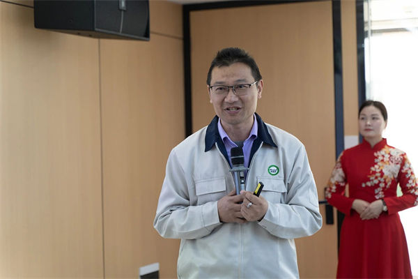 正睿咨詢(xún)集團(tuán)運(yùn)營(yíng)總監(jiān)杜章勝老師 正睿咨詢(xún)集團(tuán)運(yùn)營(yíng)總監(jiān)杜章勝老師