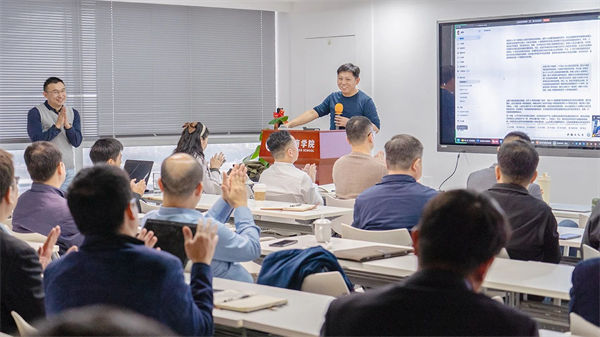 正睿咨詢(xún)集團(tuán)董事長(zhǎng)金濤老師 正睿咨詢(xún)集團(tuán)董事長(zhǎng)金濤老師