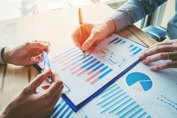 在制定績效目標(biāo)時(shí)，嚴(yán)格與靈活，如何把握？