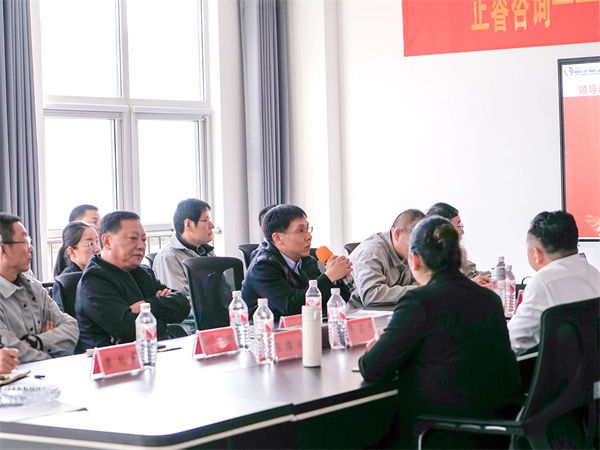 魯宇重工董事長(zhǎng)楊紹杰先生致辭 魯宇重工董事長(zhǎng)楊紹杰先生致辭