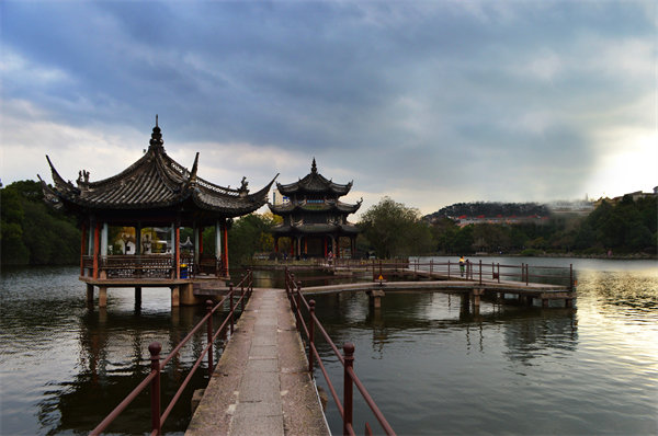 預(yù)算超支嚴(yán)重，臺(tái)州預(yù)算管理咨詢公司如何幫企業(yè)精準(zhǔn)控費(fèi)？