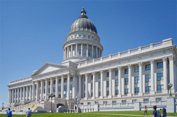 特朗普：不會(huì)暫停關(guān)稅政策，對(duì)民企供應(yīng)鏈的影響有？