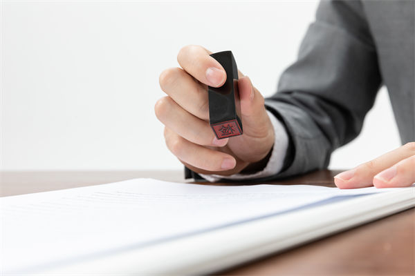 成本9元素顏霜標38元賣出500多萬，供應鏈怎么看？