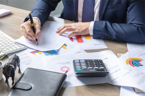 薪酬調(diào)整沒方向，怎樣通過管理讓薪酬動(dòng)態(tài)適配發(fā)展？