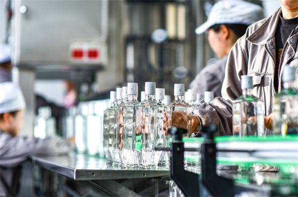 制造業(yè)管理分析:外貿(mào)廠家緊急召回員工三班倒趕工 制造業(yè)管理分析:外貿(mào)廠家緊急召回員工三班倒趕工