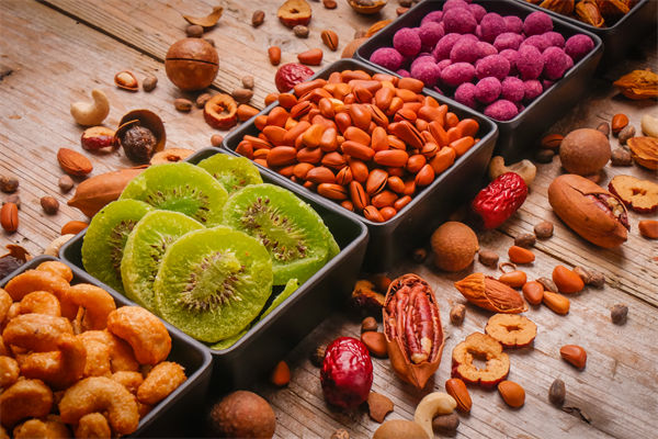 品牌營銷分析：第一批開零食店的人，賺夠千萬離場了