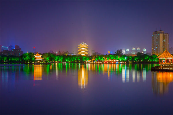 營銷轉(zhuǎn)化率低迷？濟(jì)南營銷咨詢公司如何精準(zhǔn)打通獲客變現(xiàn)鏈路？