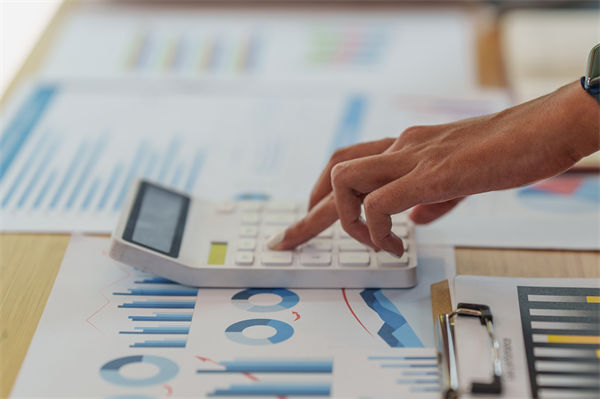 執(zhí)行與預(yù)算嚴重脫節(jié)，企業(yè)如何構(gòu)建動態(tài)監(jiān)控與調(diào)整機制？